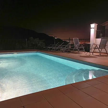 Beautiful With Private Heated Pool In Nerja Villa