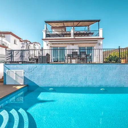 Beautiful With Private Heated Pool In Nerja